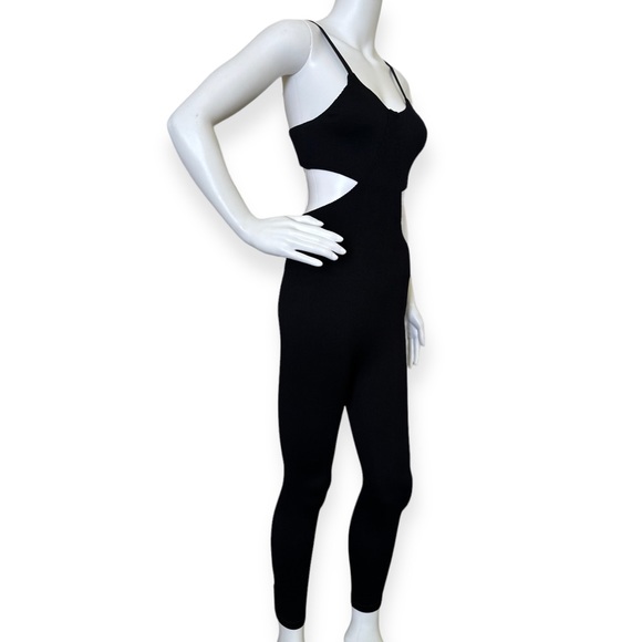 It Takes Nothing Cutout Seamless Jumpsuit - Picture 4 of 6